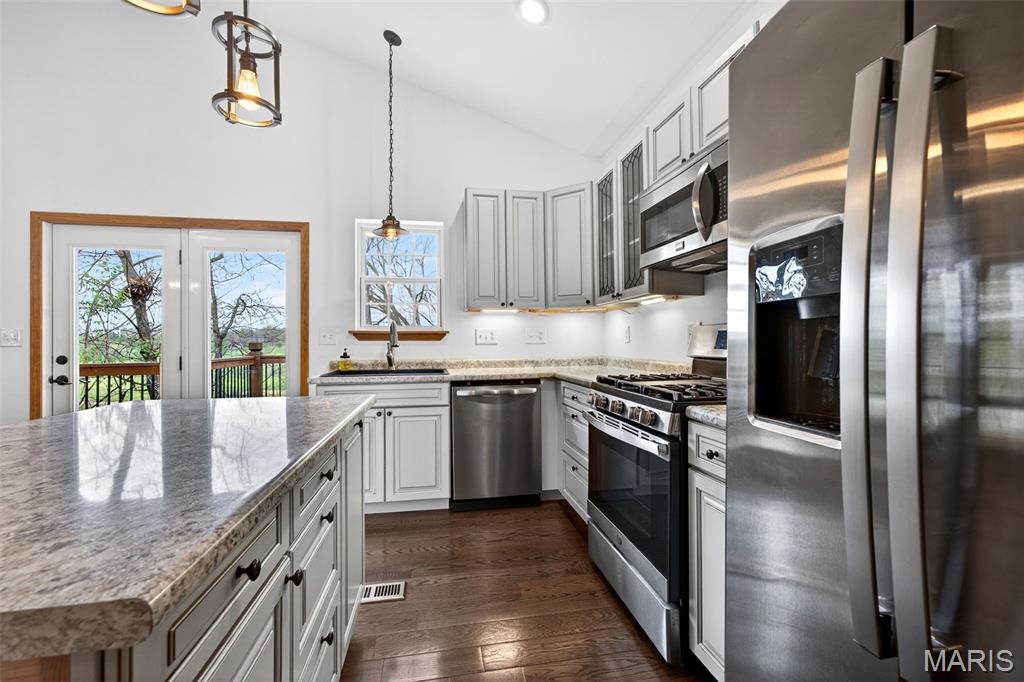 10236 Hawthorn Road Foristell, MO 63348 - Photo 16 of 92