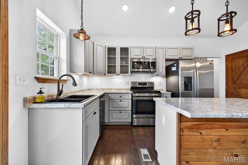 10236 Hawthorn Road Foristell, MO 63348 - Photo 17 of 92