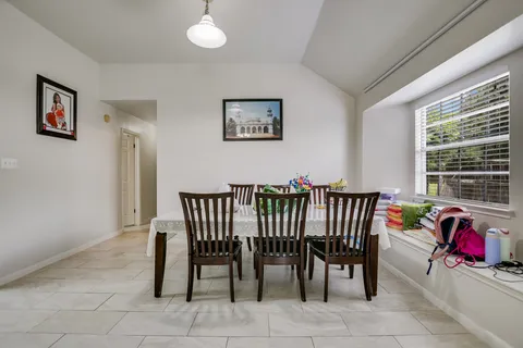 $679,000 | 11708 Kings View Court, Unit A AND B, Austin, TX 78750