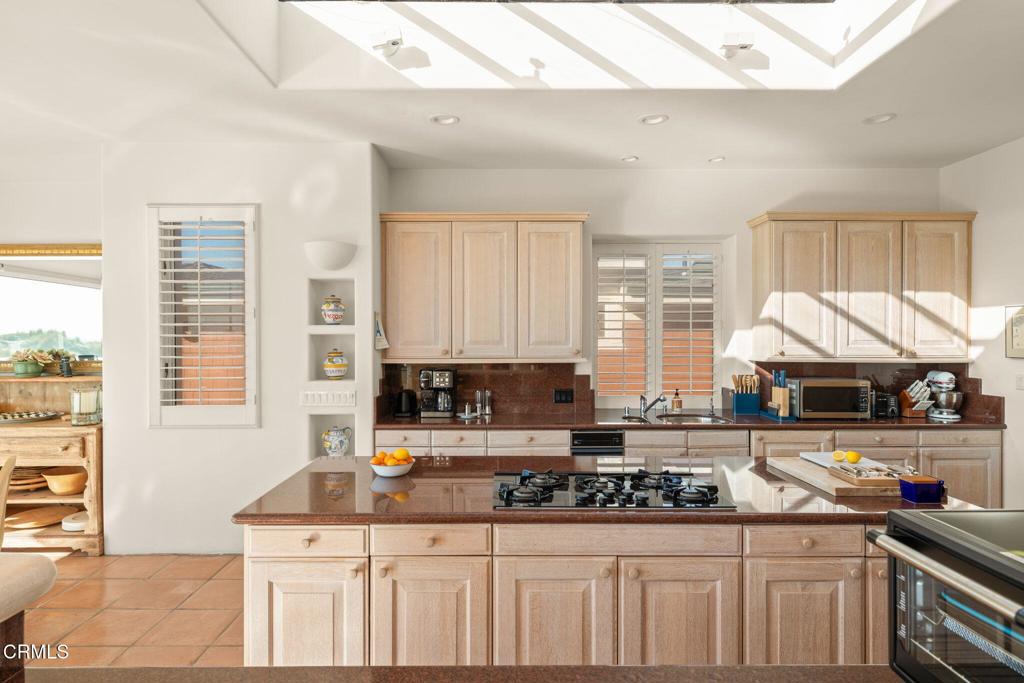 1571 Mandalay Beach Road Oxnard, CA 93035 - Photo 16 of 40