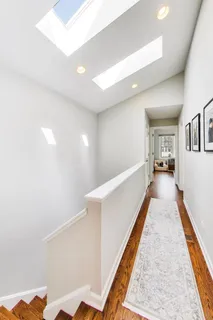 2720 North Magnolia Avenue, Chicago, IL 60614