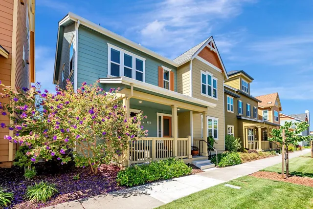 $875,000 | 1861 Shasta Lane, Hercules, CA 94547