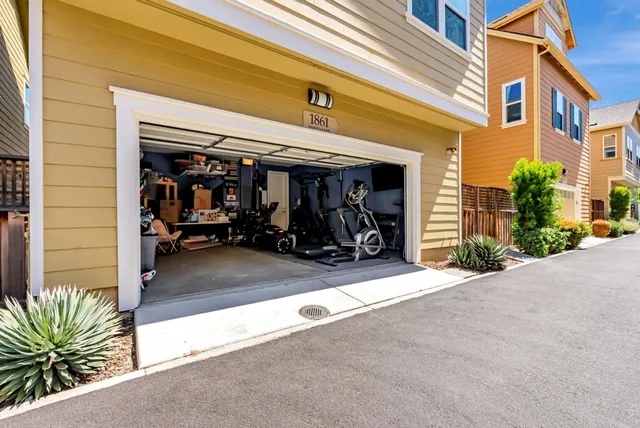 $875,000 | 1861 Shasta Lane, Hercules, CA 94547