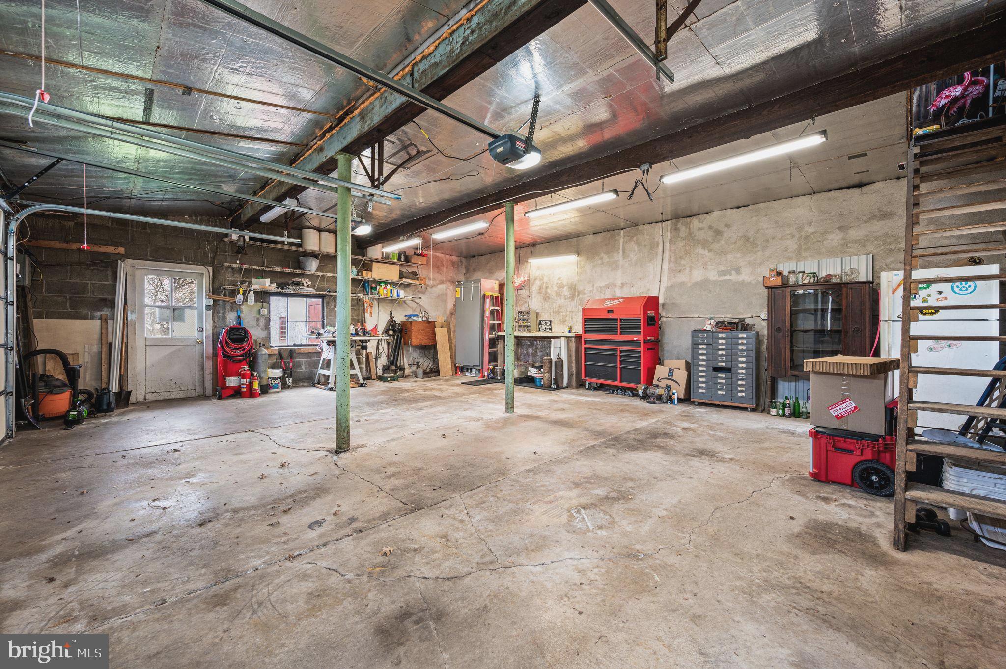 466 Old Schuylkill Road Pottstown, PA 19465 - Photo 33 of 44 Garage