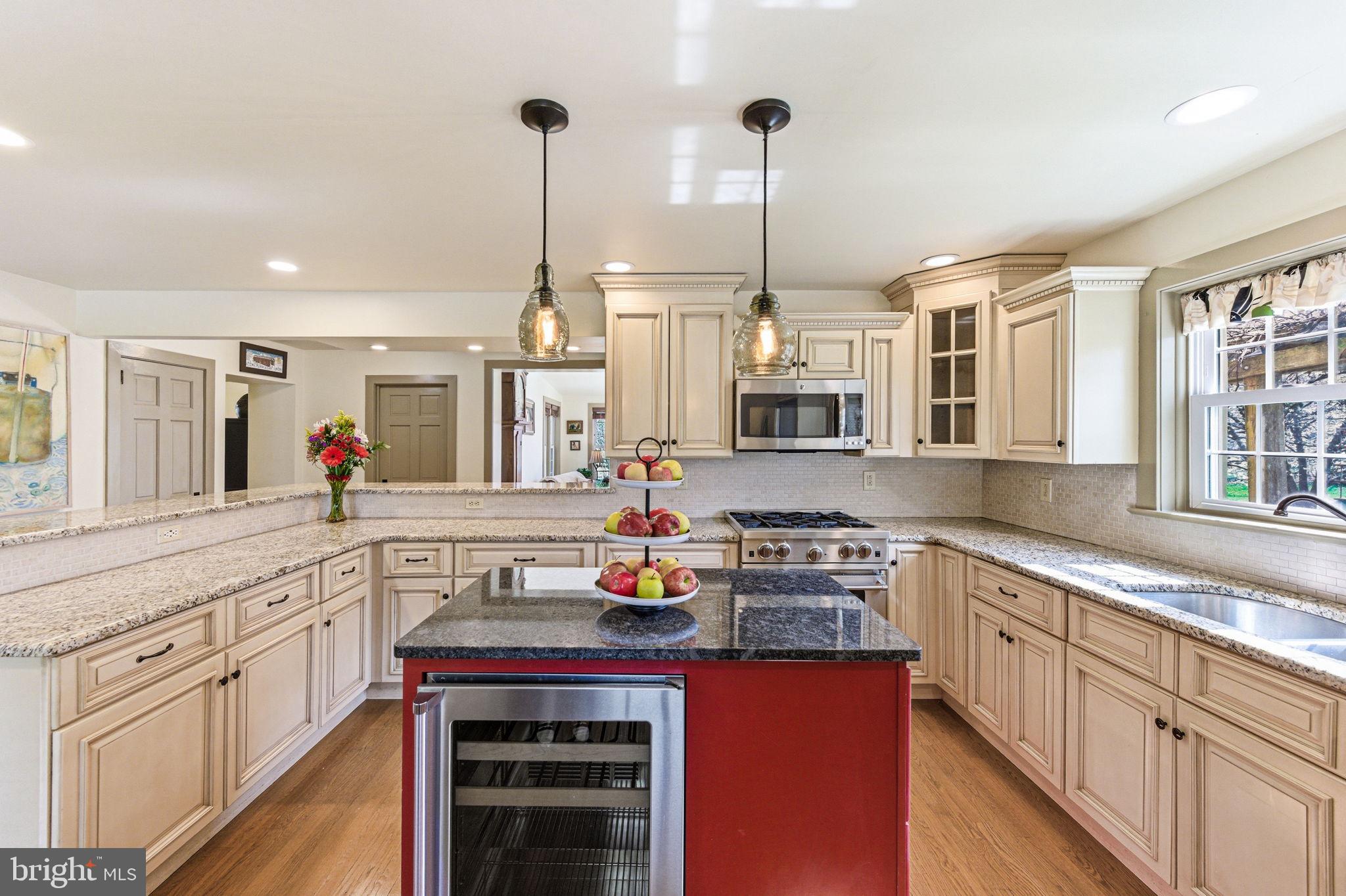 466 Old Schuylkill Road Pottstown, PA 19465 - Photo 4 of 44 Kitchen