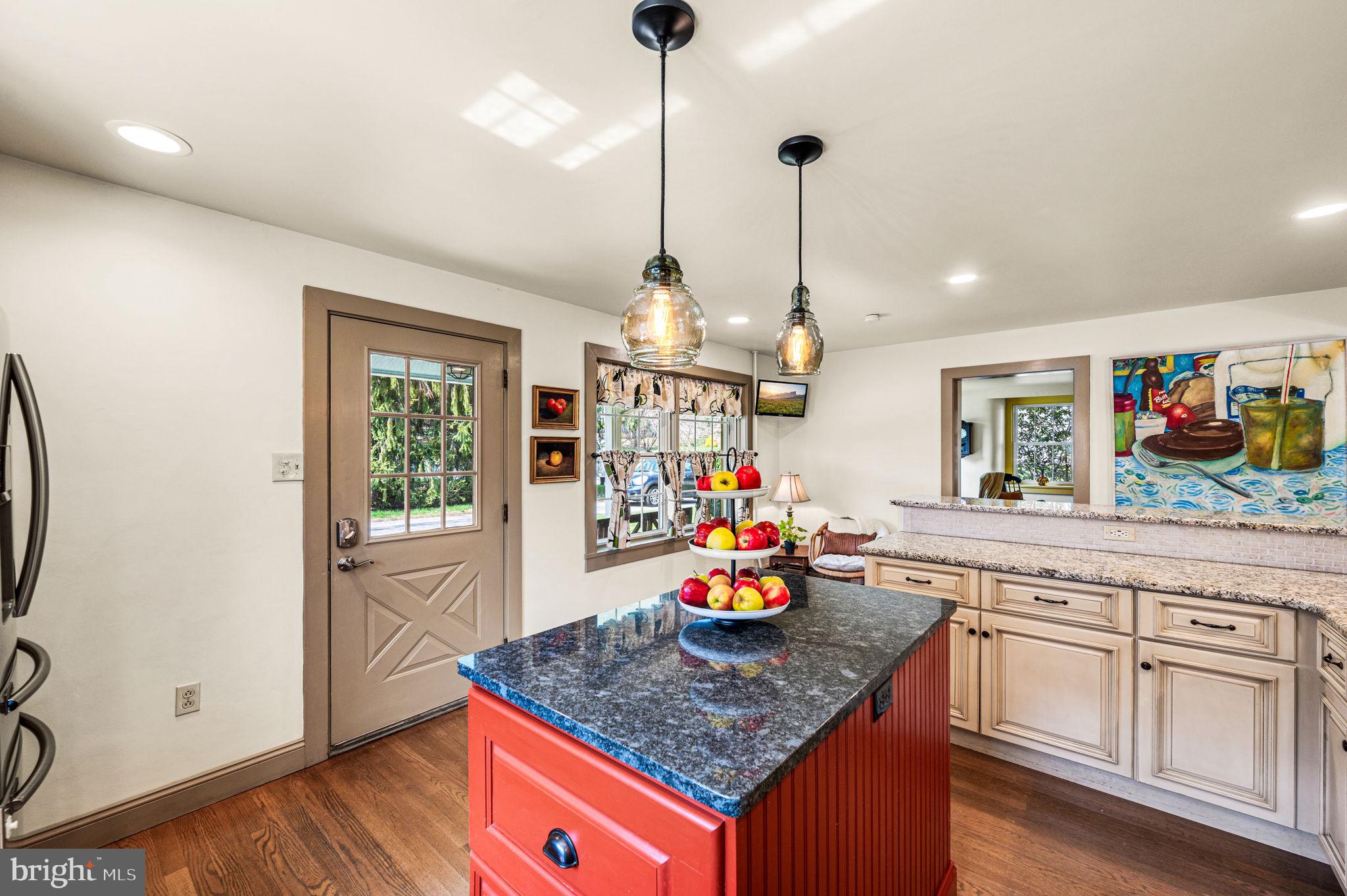 466 Old Schuylkill Road Pottstown, PA 19465 - Photo 6 of 44 Kitchen