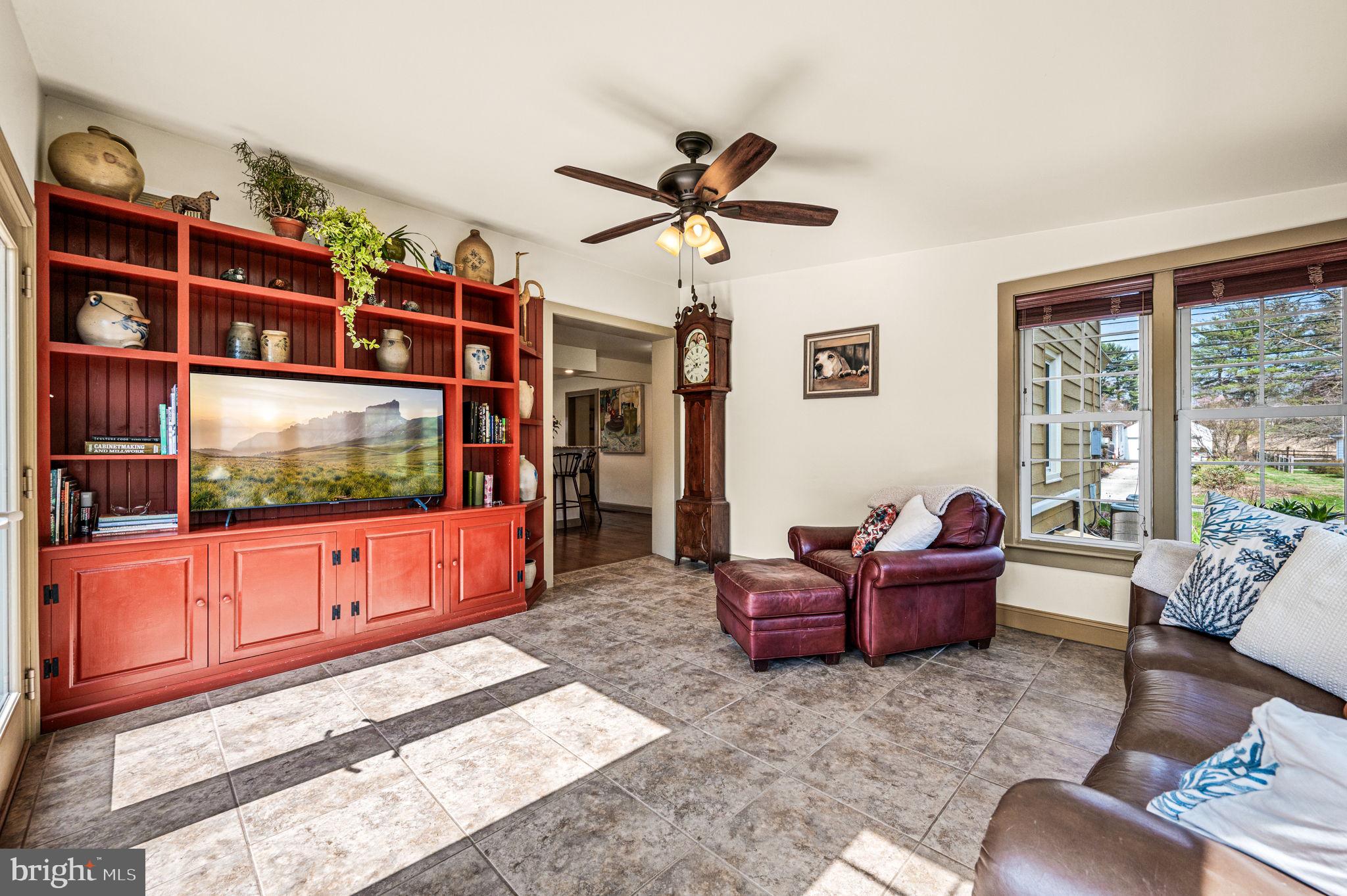 466 Old Schuylkill Road Pottstown, PA 19465 - Photo 8 of 44 Sunroom/Den