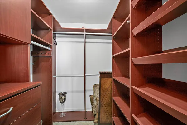 $2,900 | 3525 Sage Road, Unit 1512, Houston, TX 77056