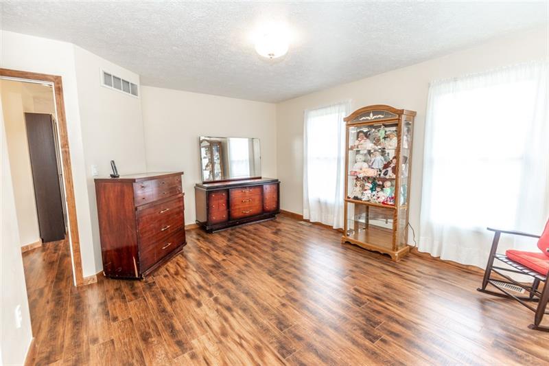 555 Hanlin Station Road Burgettstown, PA 15021 - Photo 20 of 25