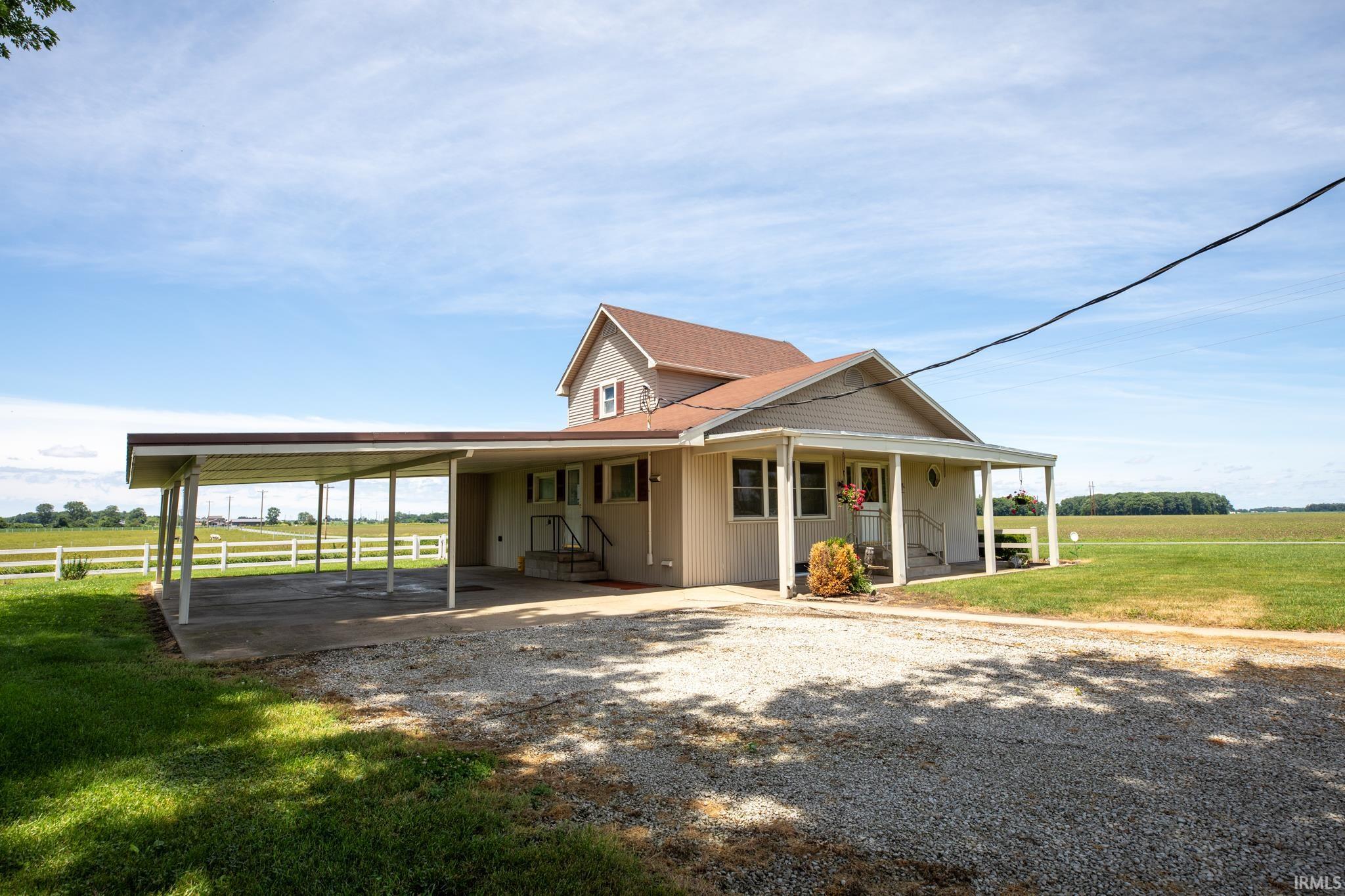 1027 12th Road Bourbon, IN 46504 - Photo 4 of 46