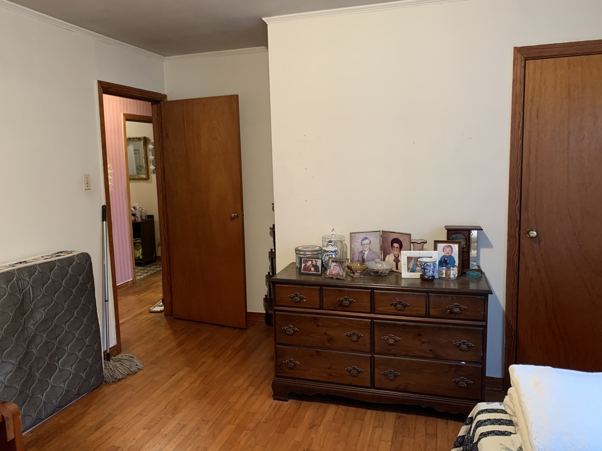 1585 Laster School Road Huron, TN 38345 - Photo 10 of 14 a living room with furniture