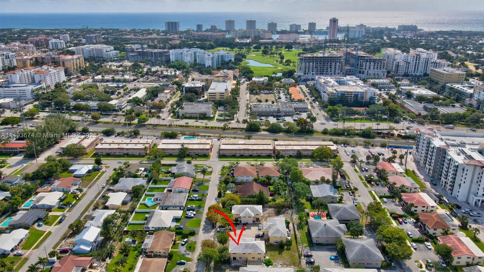 256 Southwest 6th Street, Unit 6 Boca Raton, FL 33432 - Photo 6 of 39 a view of a city