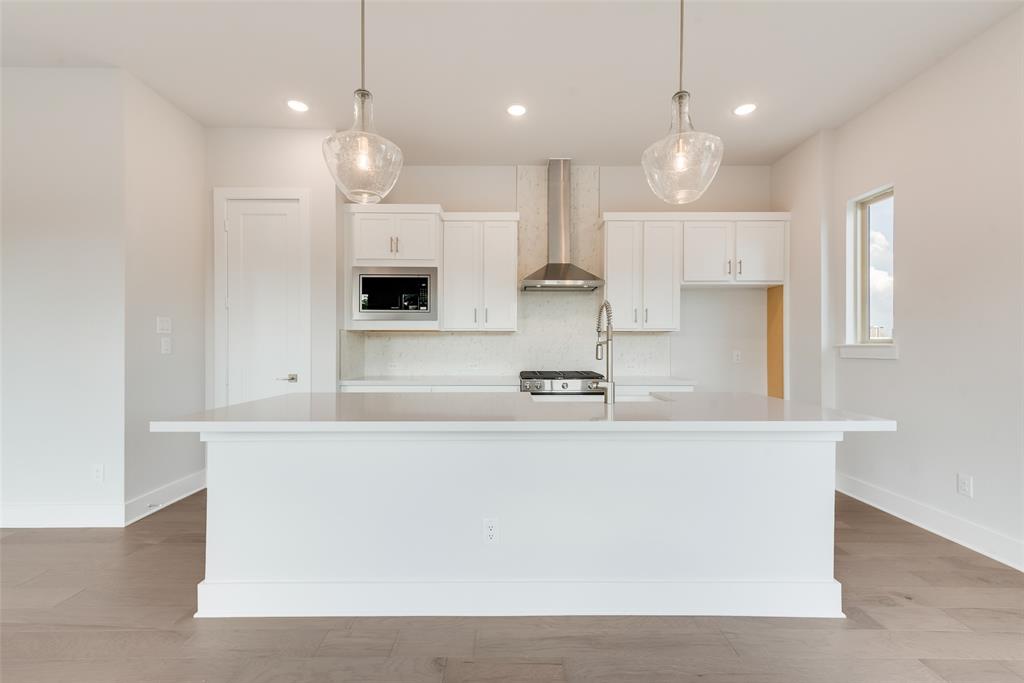 921 Ash Road Plano, TX 75075 - Photo 2 of 24