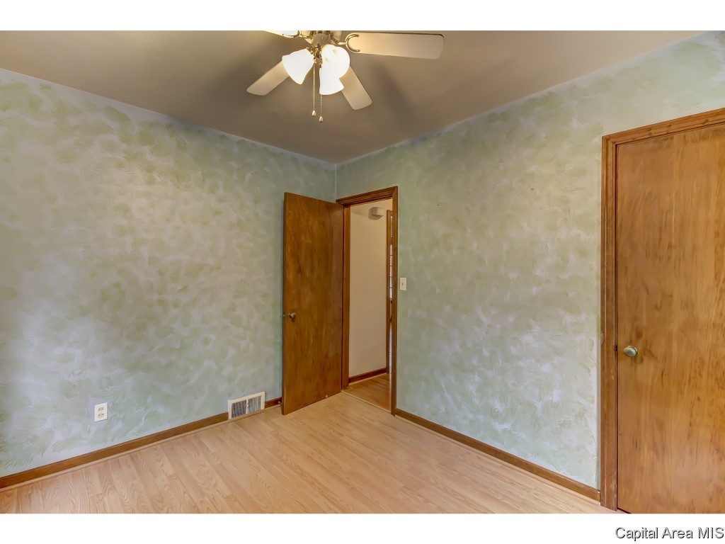 2040 Marland Street Springfield, IL 62702 - Photo 20 of 36