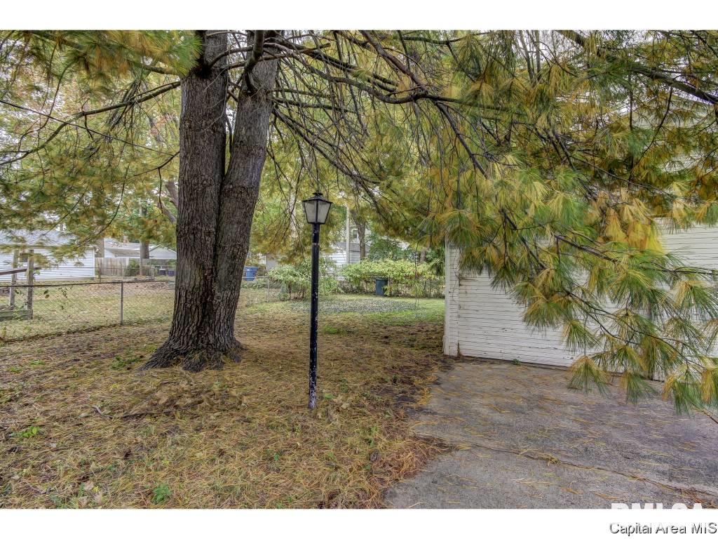 2040 Marland Street Springfield, IL 62702 - Photo 28 of 36