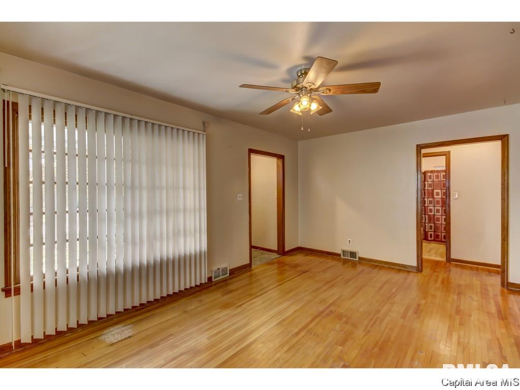 2040 Marland Street Springfield, IL 62702 - Photo 6 of 36
