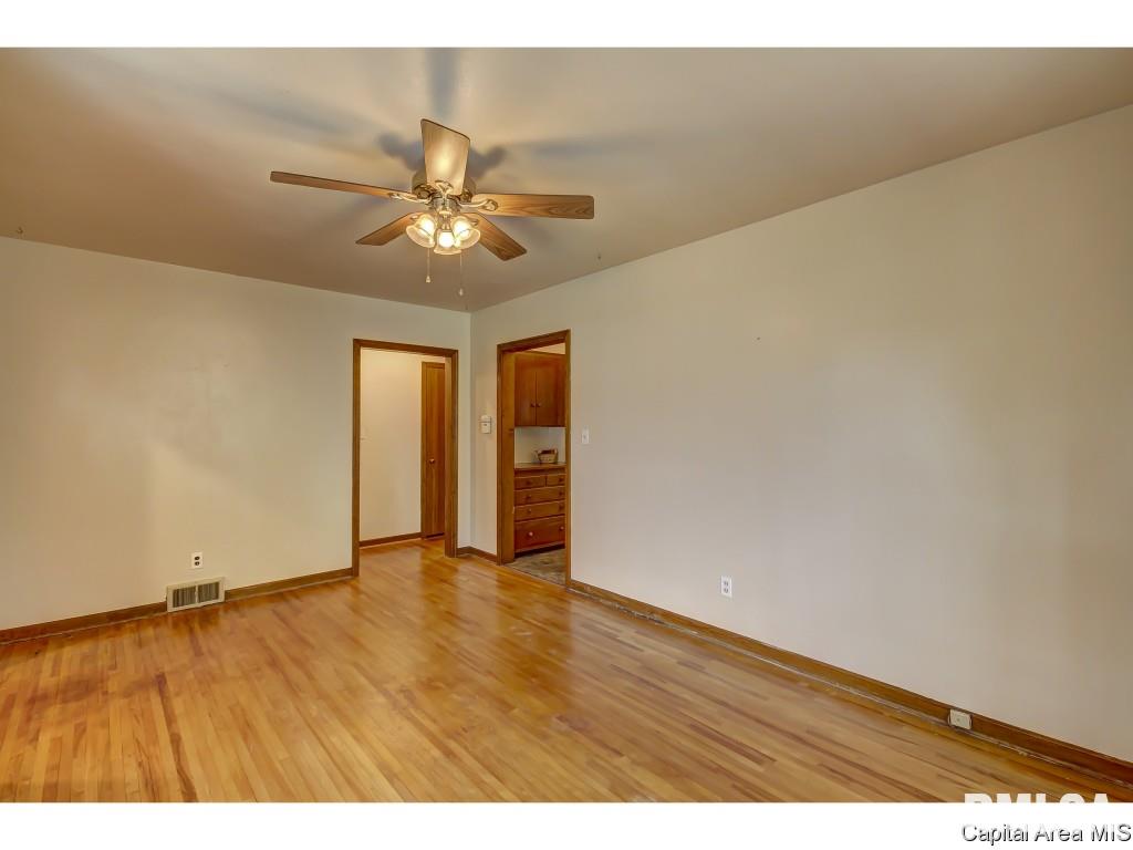 2040 Marland Street Springfield, IL 62702 - Photo 7 of 36