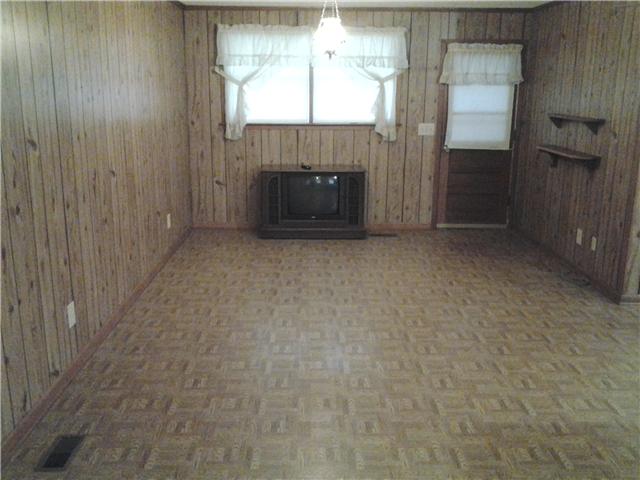 2704 Old Temperance Hall Road Lancaster, TN 38569 - Photo 4 of 10