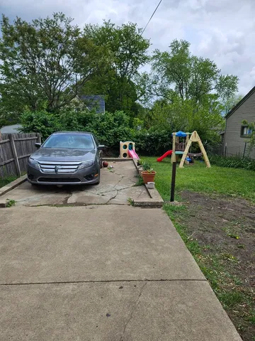 $211,000 | 315 Vandalia Street, Elgin, IL 60123