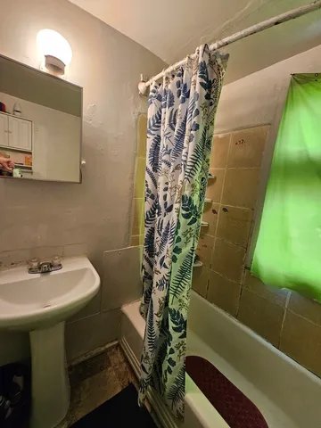 $211,000 | 315 Vandalia Street, Elgin, IL 60123