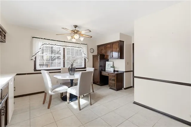 $395,000 | 10250 Caenen Drive, Lenexa, KS 66215