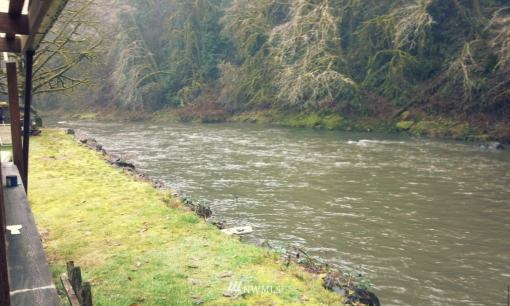 2405 Kalama River Road Kalama, WA 98625 - Photo 2 of 4 Gallery Image 2