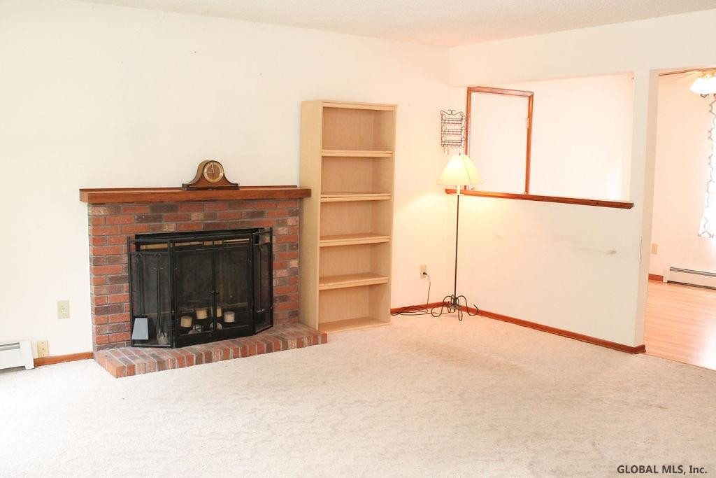 81 Algonquin Road Halfmoon, NY 12065 - Photo 6 of 32 Photo 6
