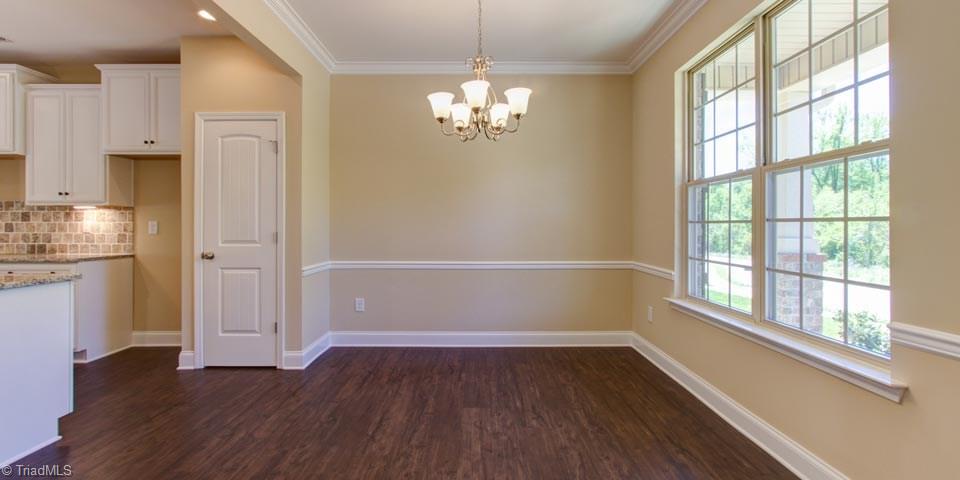 5507 Rambling Road Greensboro, NC 27409 - Photo 2 of 20 Gallery Image 2
