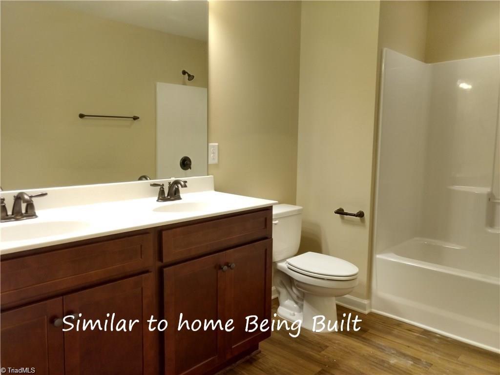 5507 Rambling Road Greensboro, NC 27409 - Photo 13 of 20 Gallery Image 13