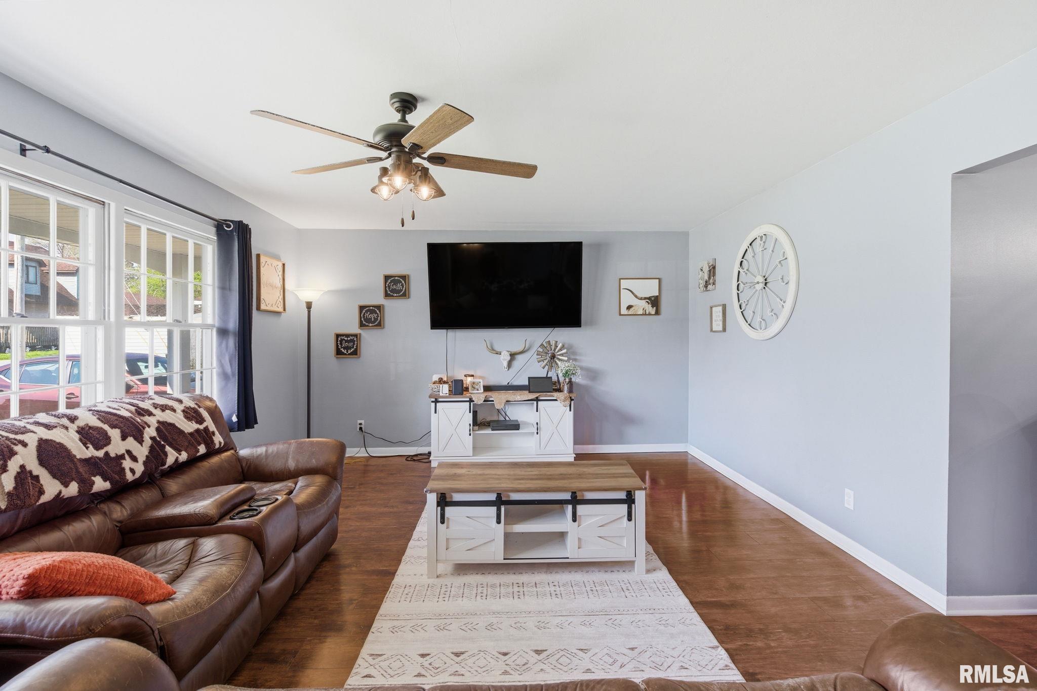 1810 West Chestnut Street Marion, IL 62959 - Photo 7 of 30