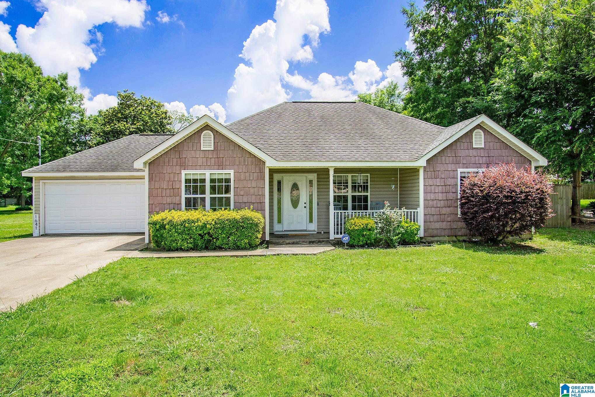 1641 4th Avenue North Clanton, AL 35045 - Photo 1 of 29