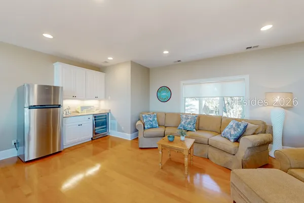$4,275,000 | 8 Curlew Road, Hilton Head Island, SC 29928