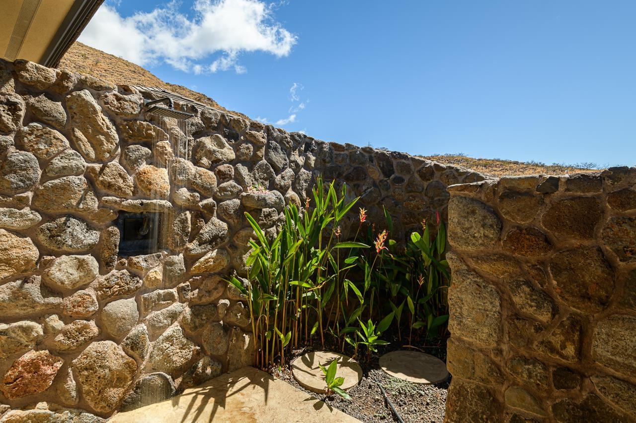 205 Pua Niu Way, Unit A Lahaina, HI 96761 - Photo 39 of 45