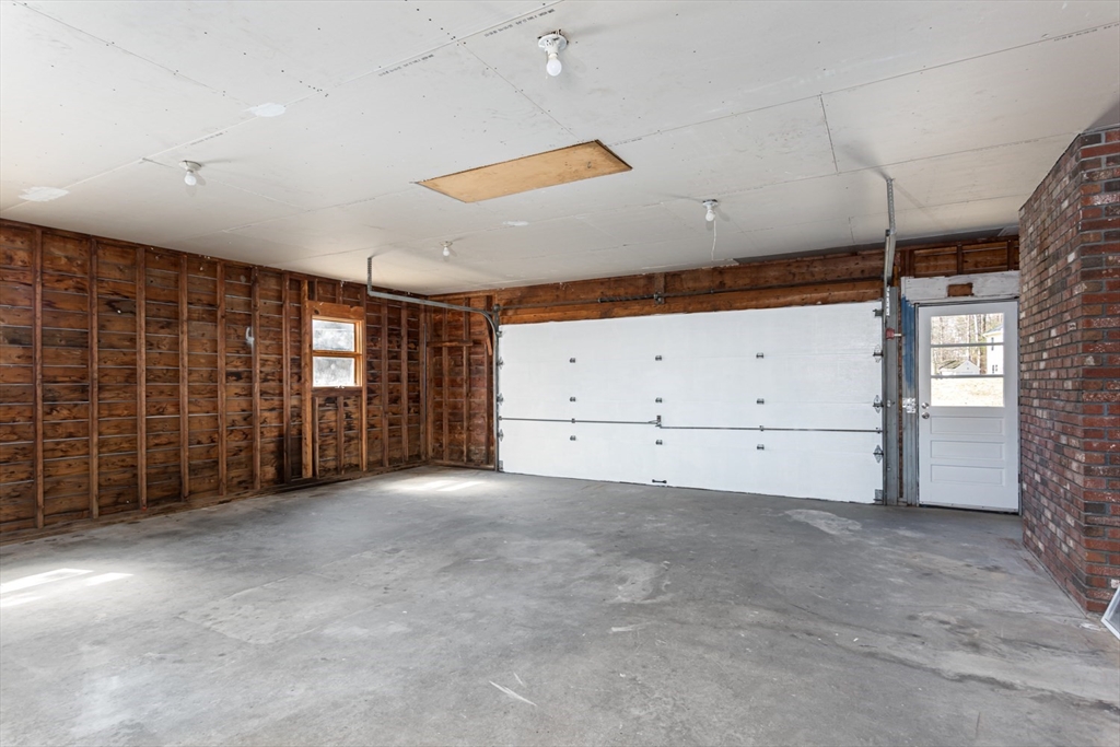 66 Old Chestnut Hill Road Millville, MA 01529 - Photo 11 of 42