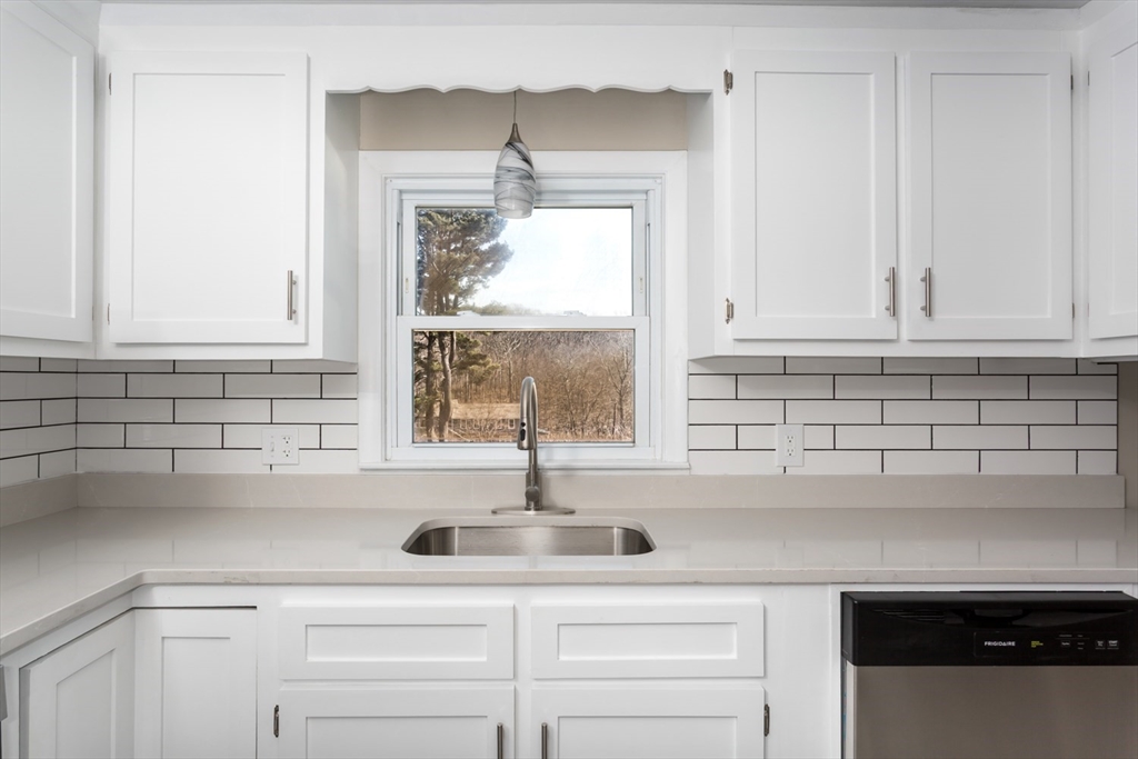 66 Old Chestnut Hill Road Millville, MA 01529 - Photo 19 of 42