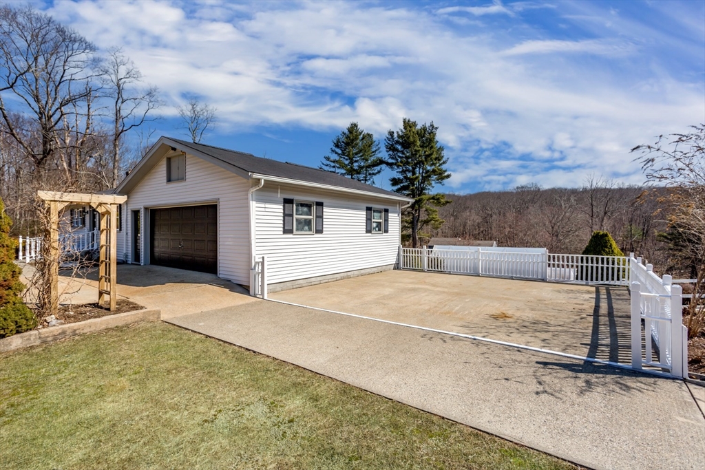 66 Old Chestnut Hill Road Millville, MA 01529 - Photo 4 of 42