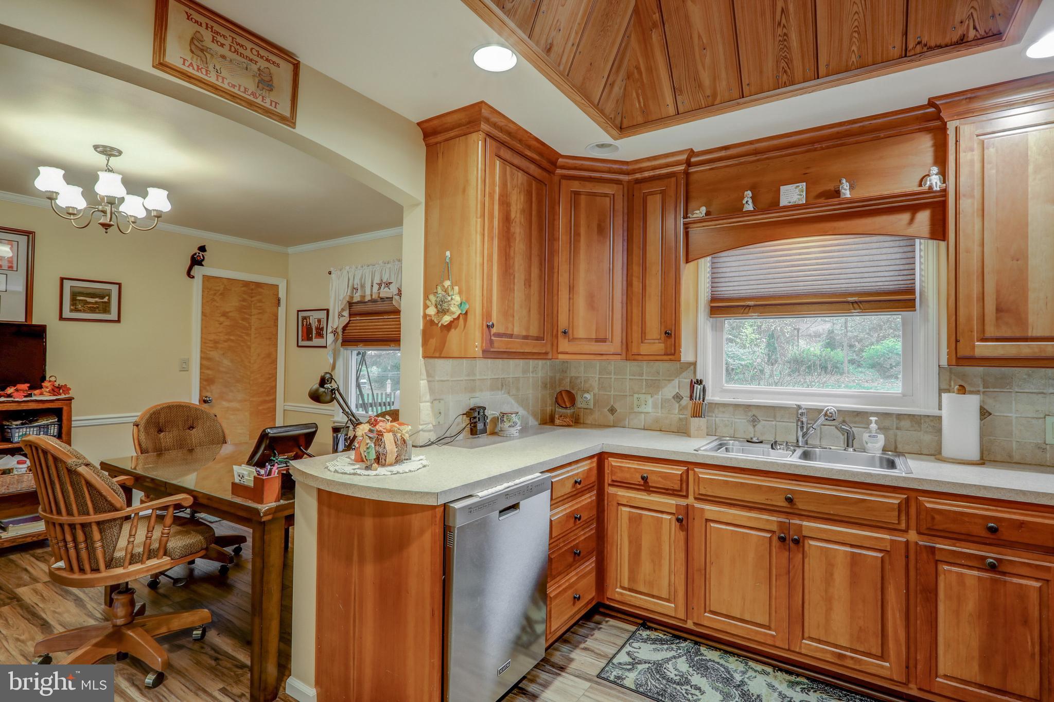 121 Bomberger Road Akron, PA 17501 - Photo 23 of 50
