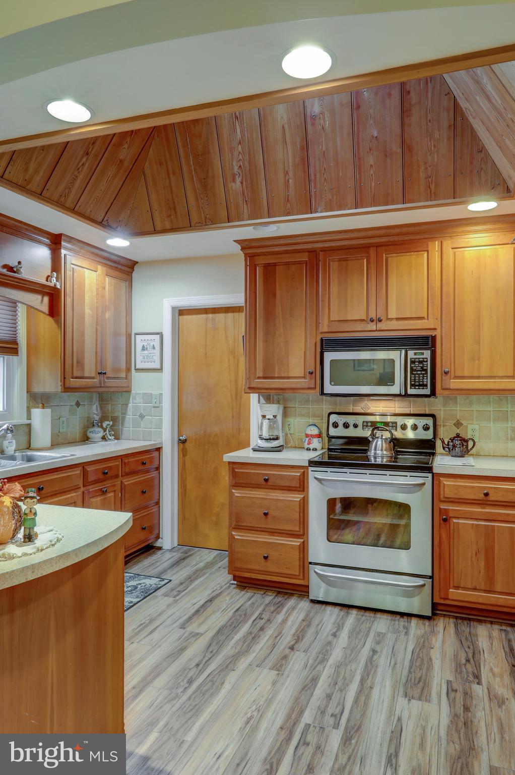 121 Bomberger Road Akron, PA 17501 - Photo 25 of 50