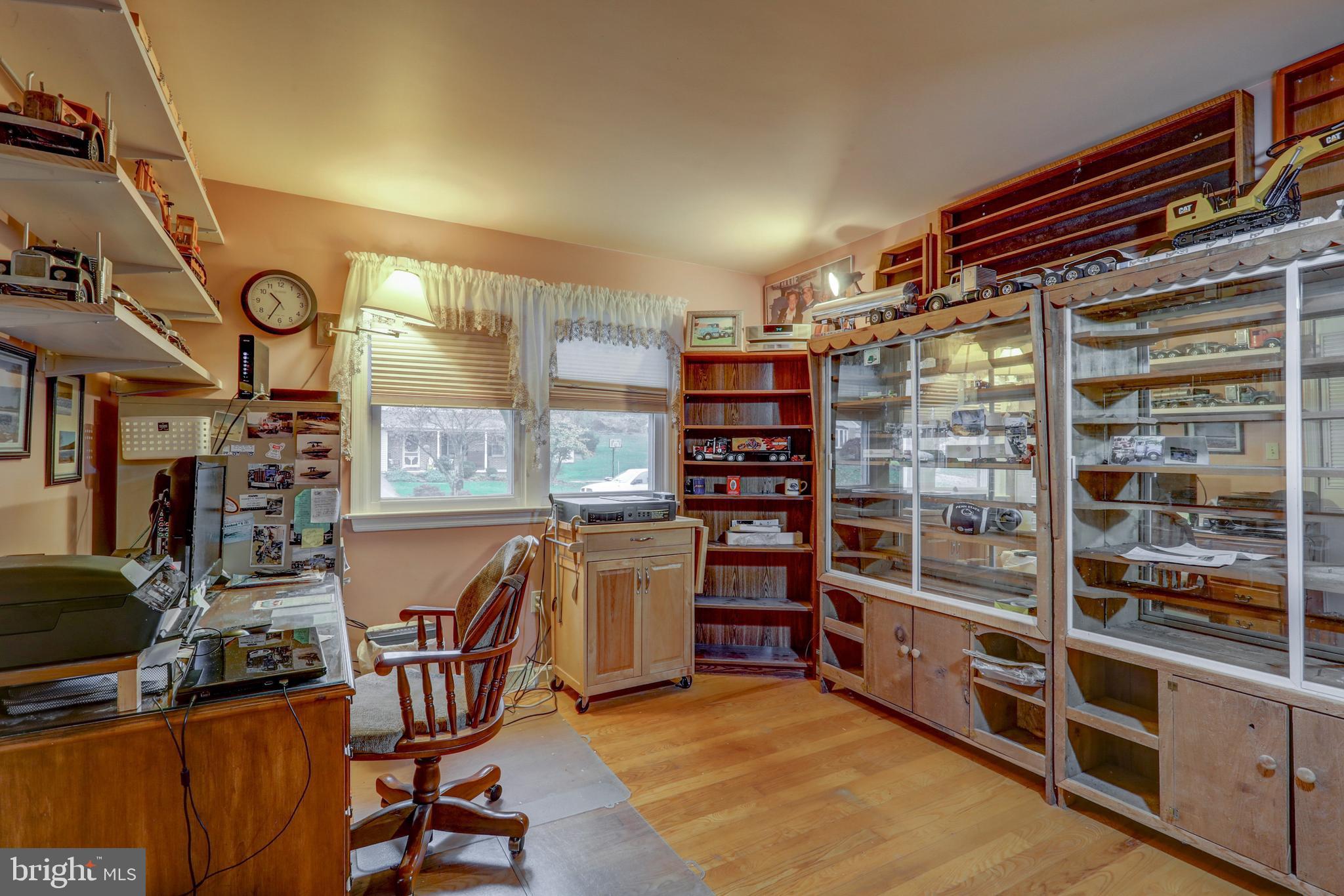 121 Bomberger Road Akron, PA 17501 - Photo 37 of 50