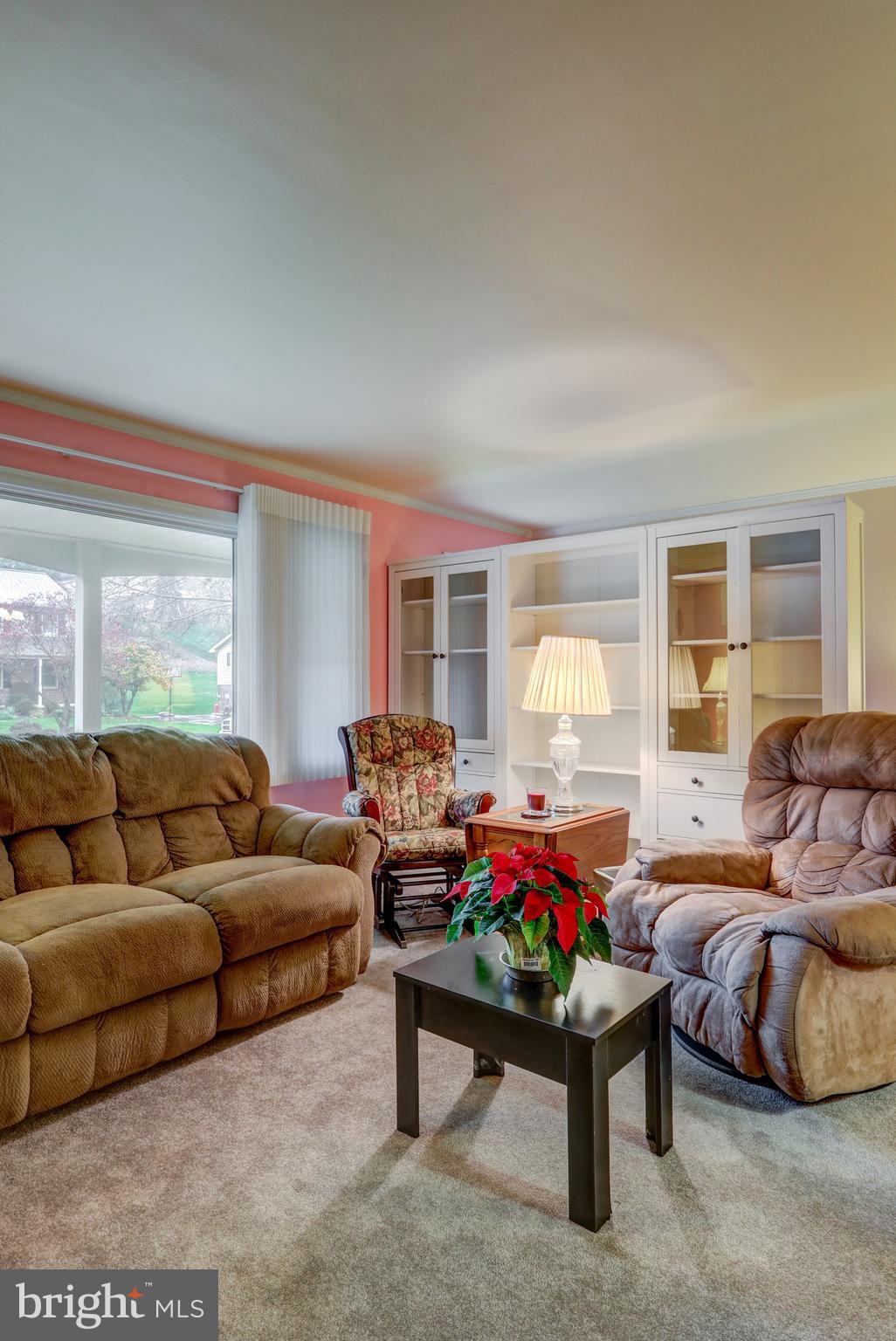 121 Bomberger Road Akron, PA 17501 - Photo 9 of 50