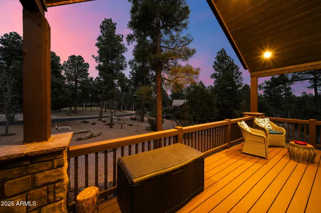 a view of a backyard with green space