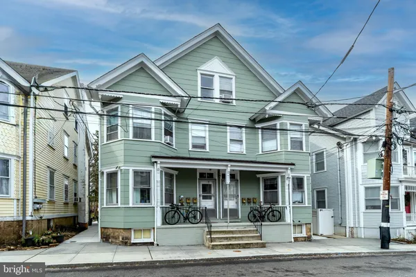 $2,100 | 24-26 Bank Street, Princeton, NJ 08542