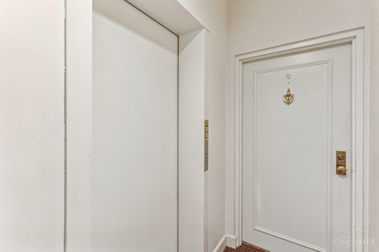 2138 Madison Road, Unit O Cincinnati, OH 45208 - Photo 2 of 31