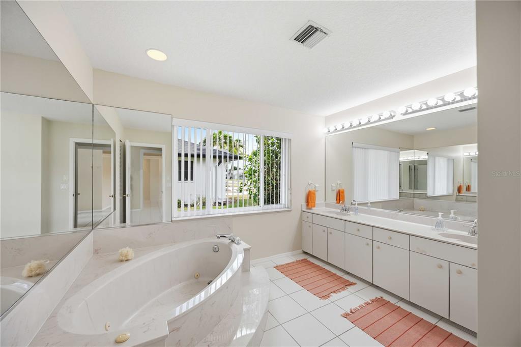63 Clubhouse Road Rotonda West, FL 33947 - Photo 34 of 60 Gallery Image 34