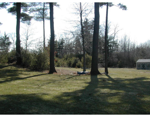 28 Fox Run Road Medway, MA 02053 - Photo 2 of 8 Gallery Image 2