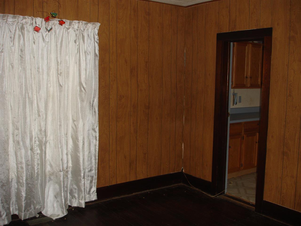 9003 Kieffaber Road Worthington, IN 47471 - Photo 7 of 10 Gallery Image 7