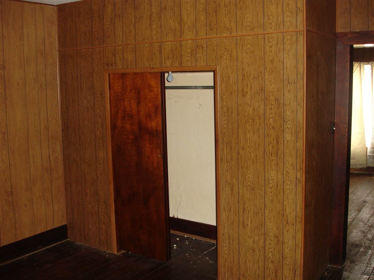 9003 Kieffaber Road Worthington, IN 47471 - Photo 8 of 10 Gallery Image 8