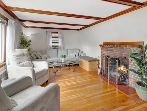 $829,000 | 222 Walnut Street, Saugus, MA 01906