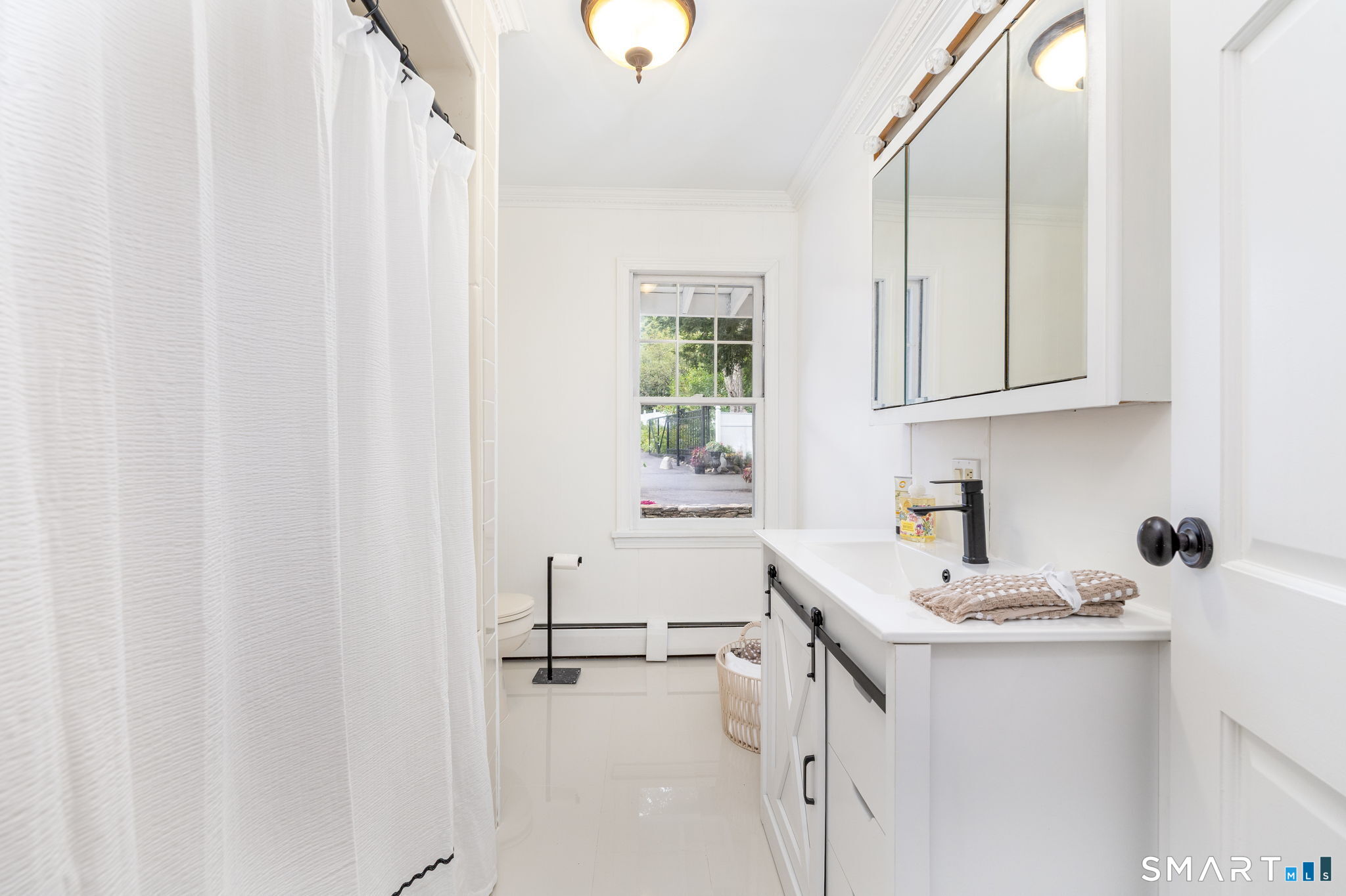 695 Spindle Hill Road Wolcott, CT 06716 - Photo 20 of 40 In-Law apartment bathroom.