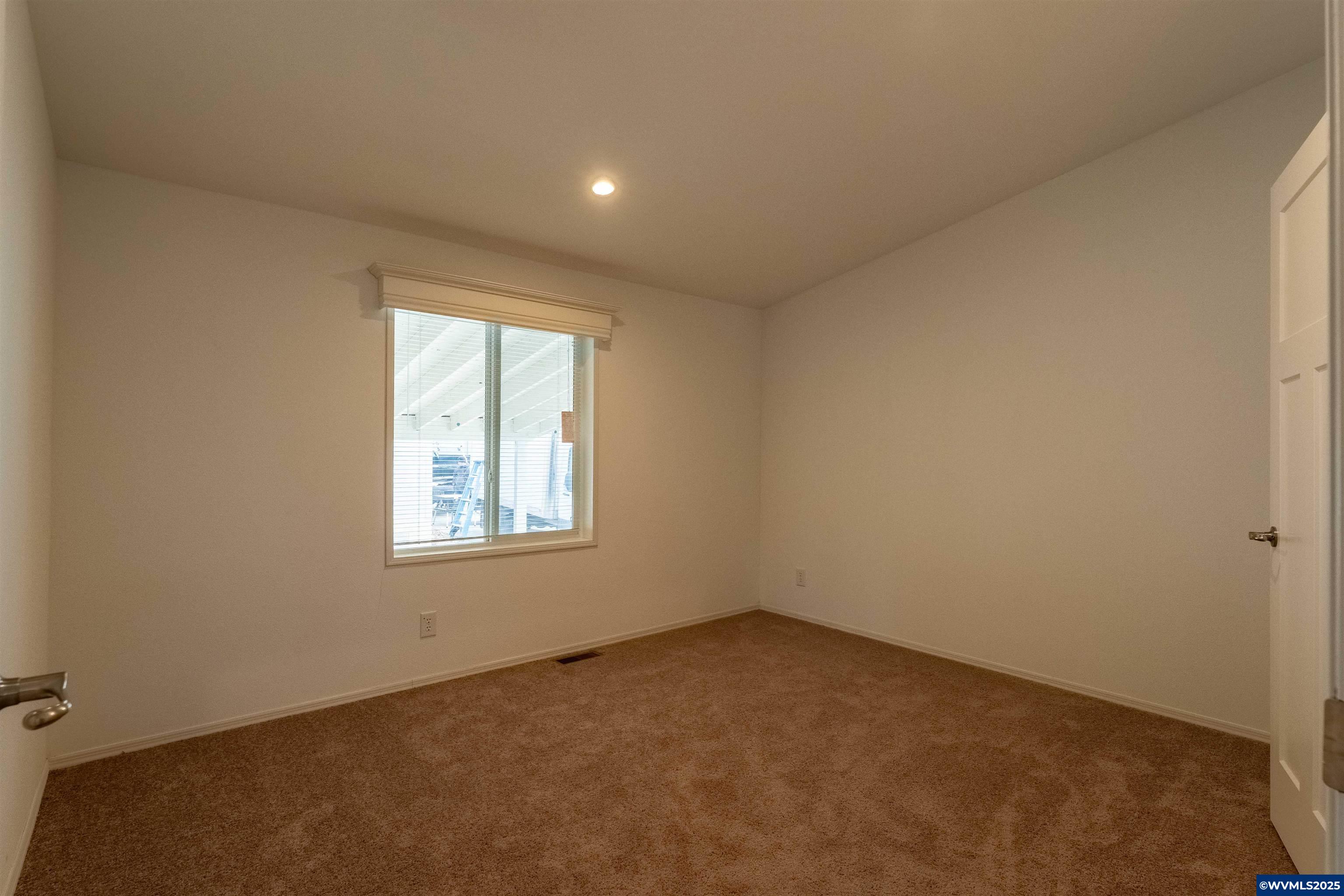 200 Market Street, Unit 218 Lebanon, OR 97355 - Photo 21 of 45